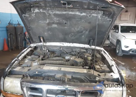 1999 Ford Ranger Xl/Xlt from USA, damaged, VIN 1FTZR15VXXPB13933